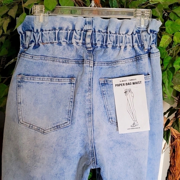 Almost Famous Crave Fame Paperbag waist Skinny Jeans. Size L - Picture 5 of 10